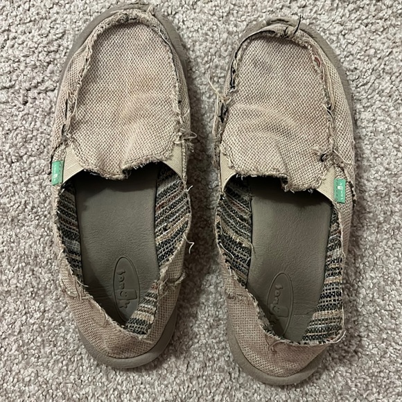 tan women’s sonuks - Picture 1 of 4